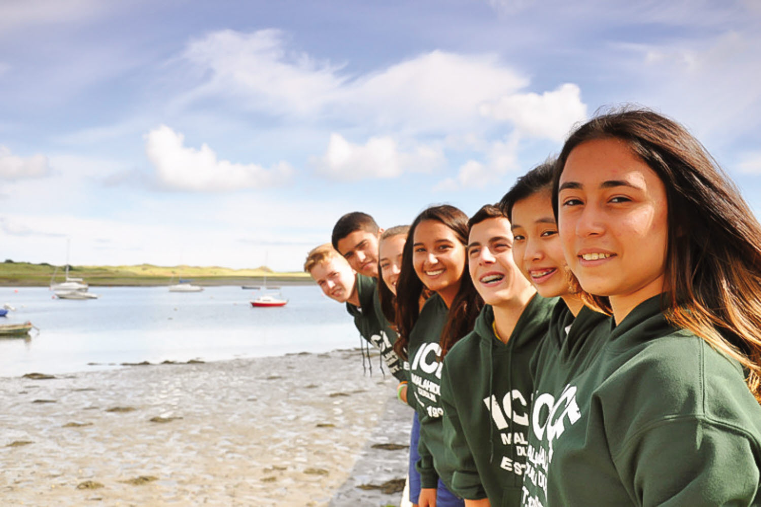 Irish College of English. Summer Camp Homestay. English Summer course. English in Summer 1 МБ.